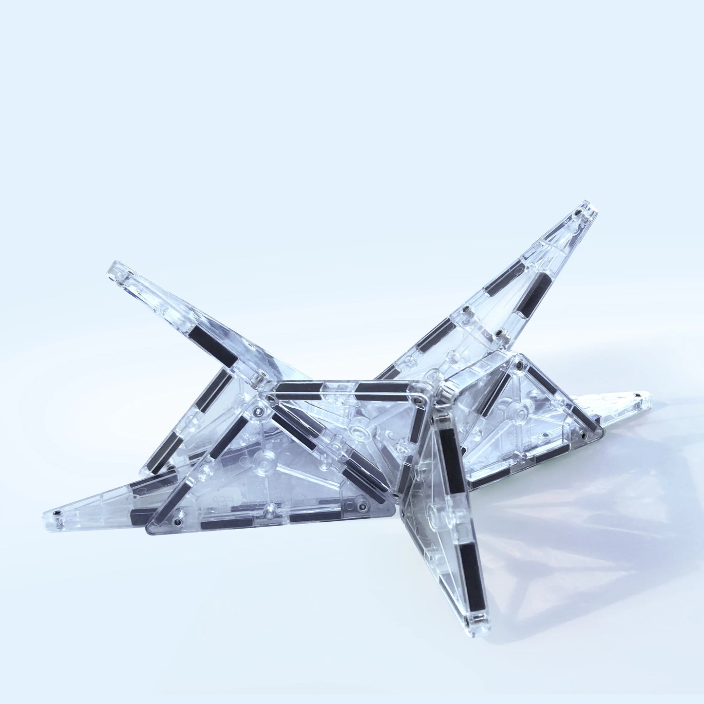 Magna-Tiles® ICE – 16-Piece Set